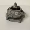 Правая опора двигателя BMW 1 2.0 16V (F20) 2010 6859414 it-11398 Бензин - 10