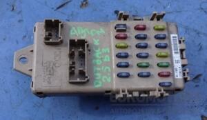 Блок запобіжників Subaru Outback 2.5 16V 1999-2003 17530