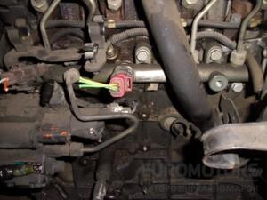 Топливная рейка (без датчика) Citroen Berlingo 2.0hdi 1996-2008 9640387980 19360