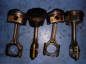 Поршень VW Passat 2.0 16V TFSI (B6) 2005-2010 82p41 20514