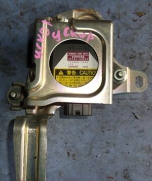 Датчик ускорения (Датчик курсовой устойчивости) Lexus RX 3.3 V6 24V 2003-2009 8918360020 24739