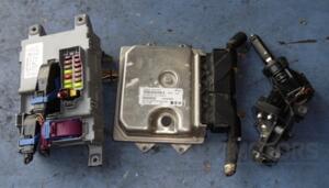 Блок управления двигателем комплект Fiat Grande Punto 1.3MJet 2005 51918369 25640
