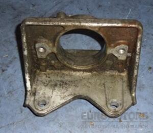 Кронштейн крепления КПП (подушка, лапа) Renault Master 2.5d, 2.8dti 1998-2010 7700308760 25981