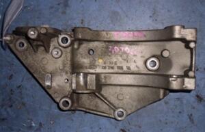 Кронштейн крепления генератора Ford Focus 2.0tdci (II) 2004-2011 9650034280 27663