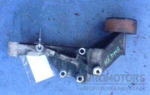 Кронштейн генератора Hyundai H1 2.5crdi 1997-2007 374724A000 28068