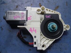 Моторчик стеклоподъемника передний правый Audi A4 (B8) 2007-2015 8K0959802A 28507