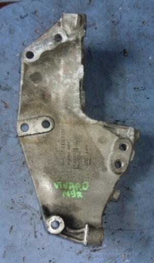 Кронштейн кріплення двигуна правий Renault Trafic 2.0dCi 2001-2014 8200741758 29083