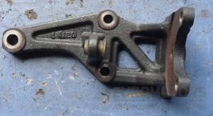 Кронштейн гидроусилителя Kia Carnival 2.9crdi 1999-2006 32233
