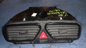 Дефлектор воздушный центральный VW Scirocco 2008-2017 1q0819735c 34718