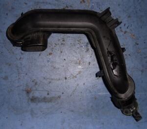 Патрубок інтеркулера Audi A1 1.0tfsi 2010 04c145673b 36113