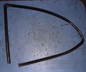 Уплотнитель стекла двери передний правый Mercedes M-Class (W164) 2005-2011 A1647250425 37100