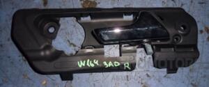 Ручка двері внутрішня задні праві хром Mercedes M-Class (W164) 2005-2011 A1647602461 37240