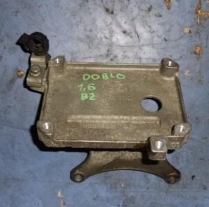 Кронштейн блоку управління двигуном Fiat Doblo 1.6 16V 2000-2009 46797909 38749