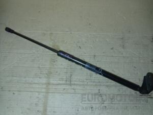 Амортизатор крышки багажника правый Toyota Verso 2009-2018 689500F031 40309