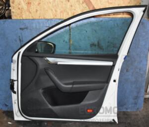 Кнопка стеклоподъемника Skoda Octavia (A7) 2013-2020 5E0959855WHS 41923-01