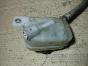 Бачок главного тормозного цилиндра Lexus RX 2003-2009 13231140330 43589