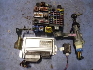Блок управления двигателем комплект Hyundai Getz 1.1 12V 2002-2010 3911002AA5 45437