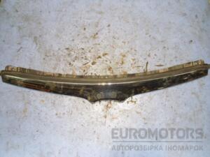 Решітка радіатора верхня 03- Mazda MPV (II) 1999-2006 45650