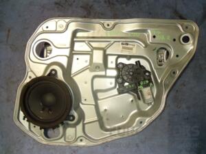 Склопідйомник задній правий Volvo V70 2007-2016 970716-101 47372