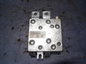 Усилитель антенны Mercedes C-class (W204) 2007-2015 A2048702789 48660