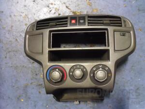Дефлектор воздушный центральный левый Hyundai Matrix 2001-2010 53076-02