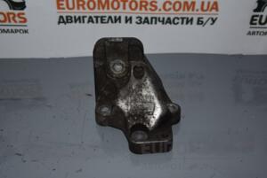 Кронштейн двигателя передний Volvo V70 2.4td D5 2001-2006 30741567 53988