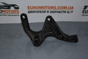Кронштейн КПП Volvo V70 2.4td D5 2001-2006 30735708 53990
