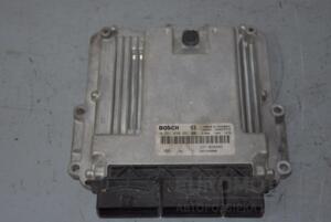 Блок управления двигателем Renault Trafic 1.6dCi 2014 0281030991 59935
