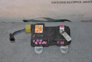 Активатор замка дверей передньої правої Hyundai H1 1997-2007 957404A050 62373