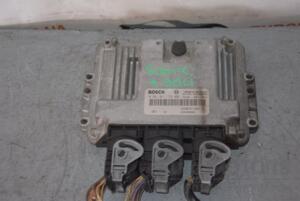 Блок управления двигателем Renault Megane 1.9dci (II) 2003-2009 281011776 63126