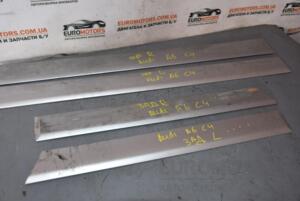 Молдинг двері задньої правої Audi A6 (C4) 1994-1997 4A0853962A 68189-02