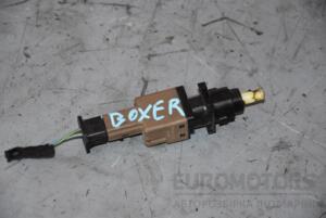 Датчик включення стоп-сигналу Citroen Jumper 2.2hdi 2006-2014 1029846840511 68632