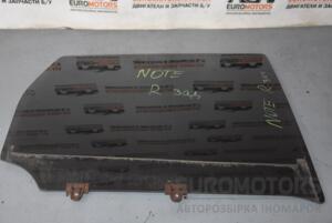 Скло двері заднє праве Nissan Note (E11) 2005-2013 823009U000 68872