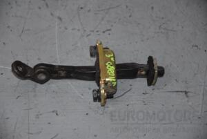 Ограничитель двери передний правый Hyundai Getz 2002-2010 68970