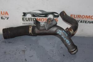 Патрубок системы охлаждения метал 10- Renault Trafic 2.0dCi 2001-2014 8200801589 71692