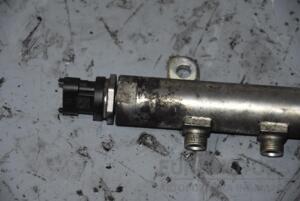 Датчик давления топлива в рейке Iveco Daily 3.0hpi (E4) 2006-2011 0281002903 74646