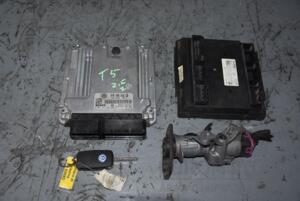Блок управління двигуном комплект VW Transporter 2.5tdi (T5) 2003-2015 0281012906 75980