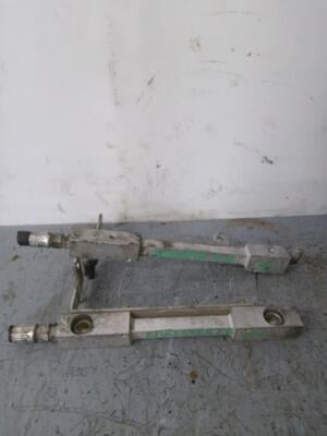Паливна рейка газ (без датчика) Subaru Forester 2.0 16V 2002-2007 110R000005 83827