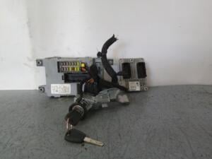 Блок управления двигателем комплект Fiat Grande Punto 1.4 8V 2005 51857110 83940