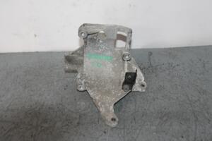 Кронштейн компресора кондиціонера Subaru Forester 2.0 16V 2002-2007 73611SA000 84165