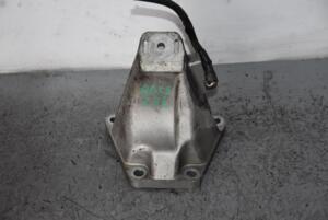 Кронштейн двигуна правий Audi A6 2.7T bi-turbo (C5) 1997-2004 8d0199308P 86164