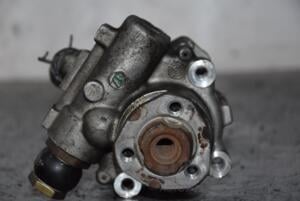 Насос гидроусилителя руля ( ГУР ) VW Golf 1.6 8V (IV) 1997-2003 1J0422154E 86811