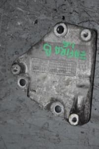 Кронштейн компрессора кондиционера Opel Zafira 1.6 16V (B) 2005-2011 90529603 87955
