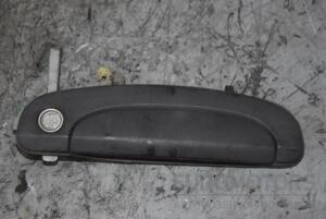 Ручка двері зовнішня передня права Hyundai Getz 2002-2010 89771
