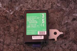 Блок электронный Toyota Prius Plus (ZVW40/41) 2011 8974047031 92045