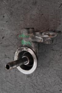 Корпус масляного фільтра Volvo V70 2.5tdi 1997-2001 074115417e 92508