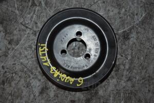 Шкив помпы (6 ручейков) Audi A3 1.4 16V TSI (8P) 2003-2012 03D121028B 94016