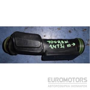 Патрубок интеркуллера от радиат к компрессору VW Touran 1.4tsi EcoFuel 2010-2015 03C145674B 21056