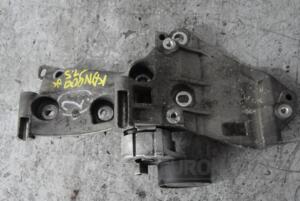 Кронштейн генератора и компрессора 03- Renault Kangoo 1.5dCi 1998-2008 8200669494 95319