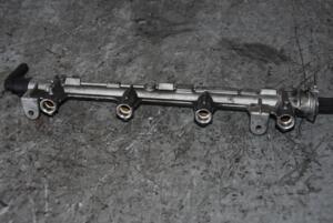 Топливная рейка бензин (без датчика) Fiat Stilo 1.8 16V 2001-2007 95425